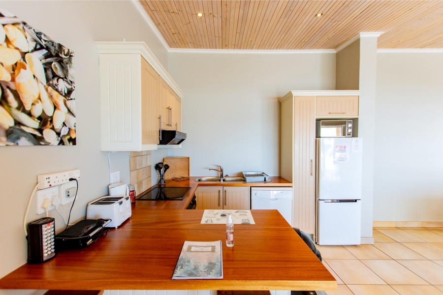9 Bedroom Property for Sale in Shelley Point Western Cape